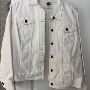 Eddie Bauer Cream Denim Jacket with Black Buttons bride embroidered with fringe